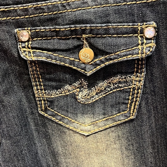 Twenty One Black by Rue 21 
Women's Jeans. 
Size 7/8 Regular - Picture 5 of 10